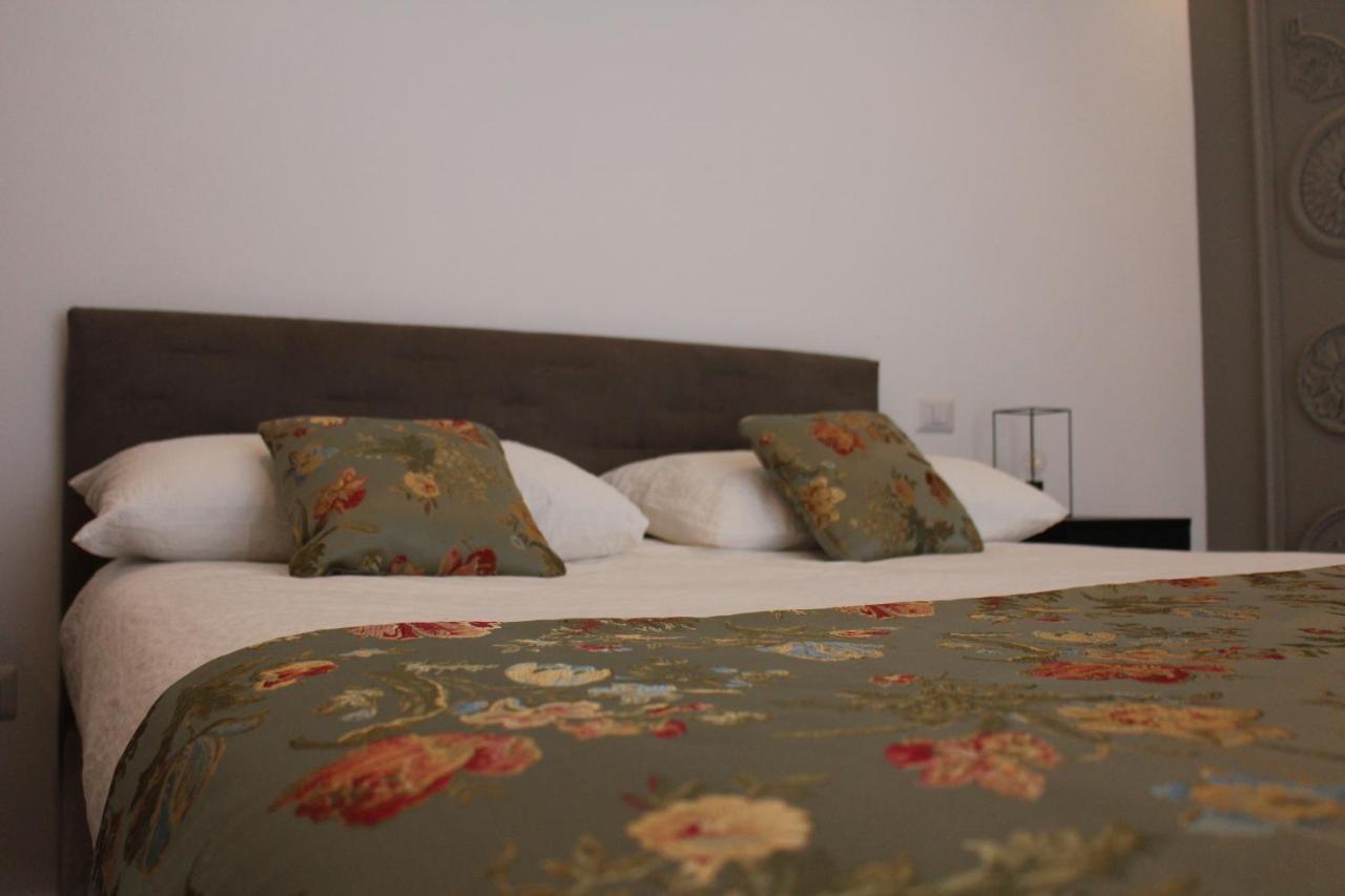 B&B Il Cavaliere Caserta Esterno foto